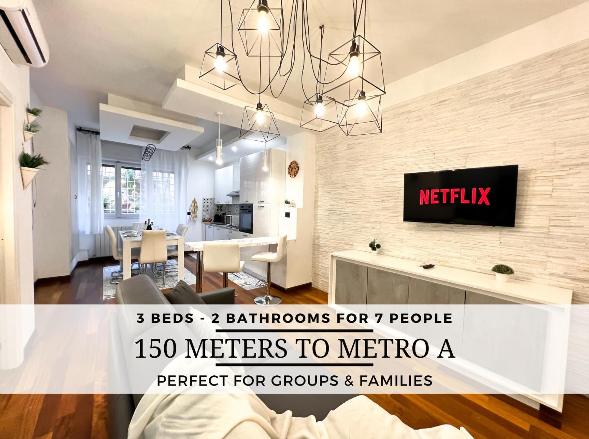 Unique House - 3 Bedrooms & 2 Bathrooms With 4 Beds - 100 Meters To The Metro A Рим Екстериор снимка