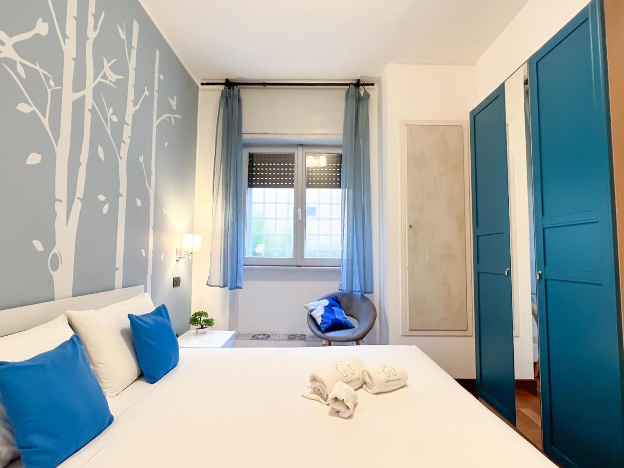 Unique House - 3 Bedrooms & 2 Bathrooms With 4 Beds - 100 Meters To The Metro A Рим Екстериор снимка